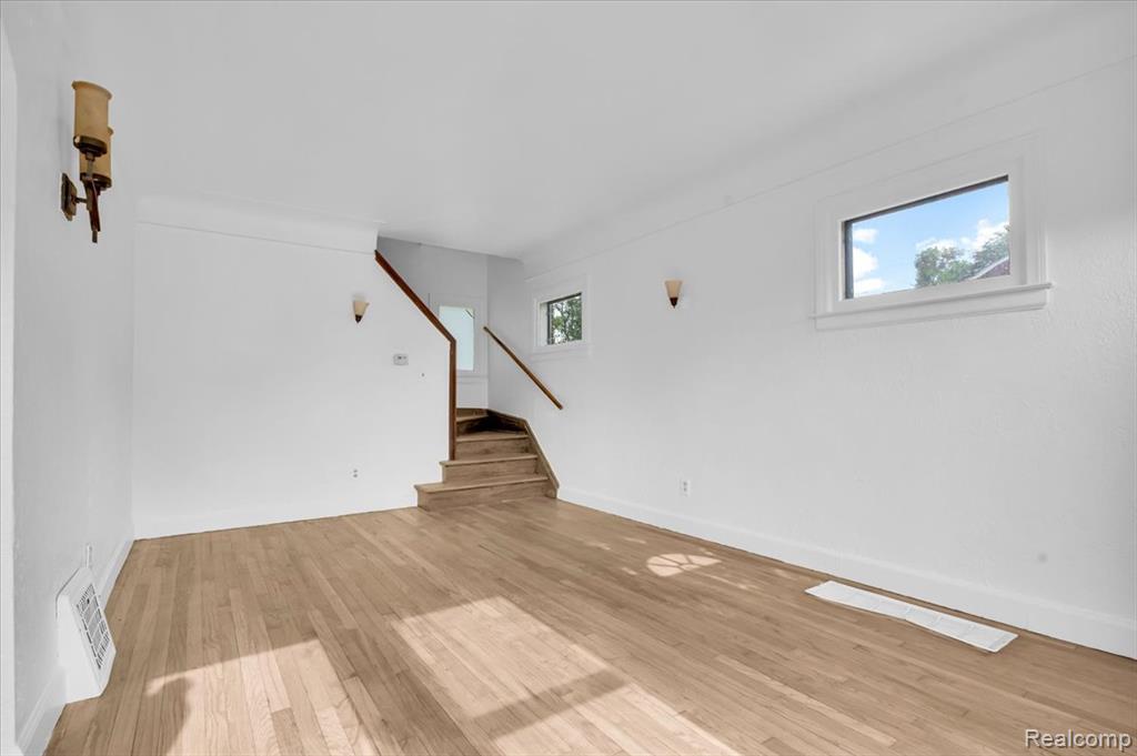7516 Mettetal Street - Photo 4