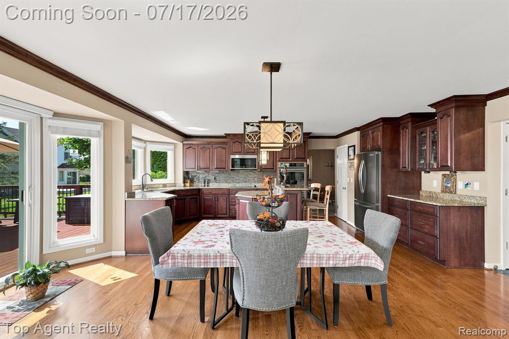 42316 Locklin Drive, Sterling Heights, MI 48314 — Photo 9