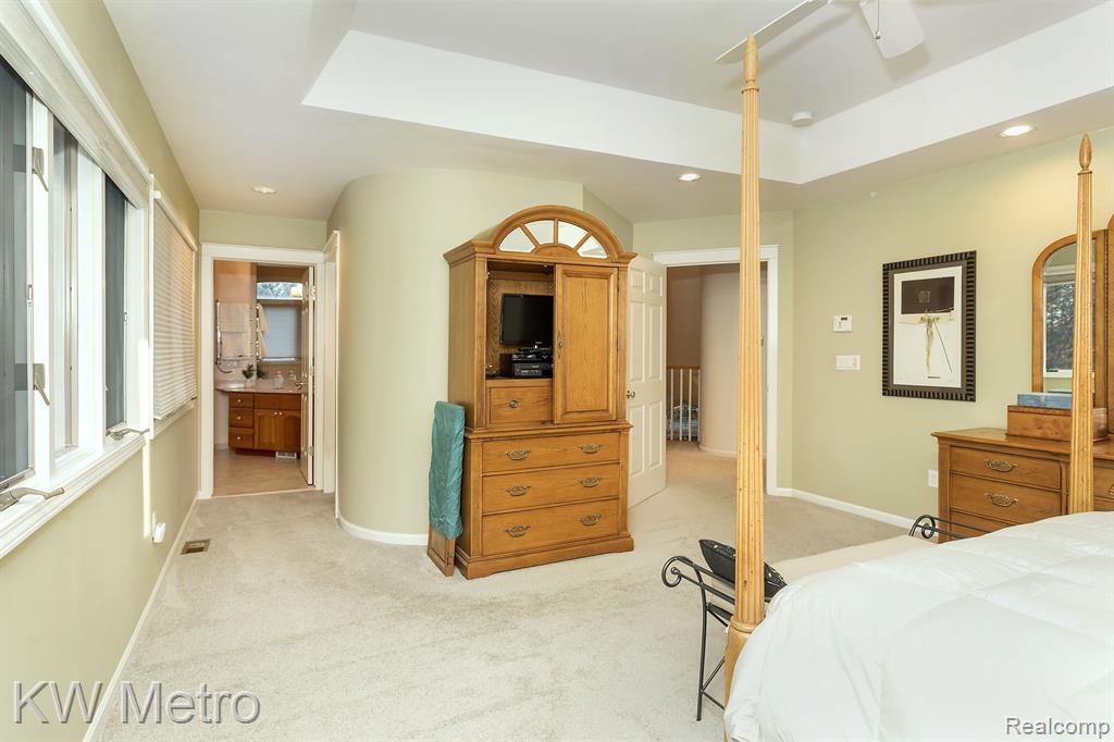 685 TRINWAY Drive, Troy, MI 48085 — Photo 27