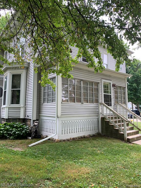 419 N State Street, Howell, MI 48843 — Photo 3