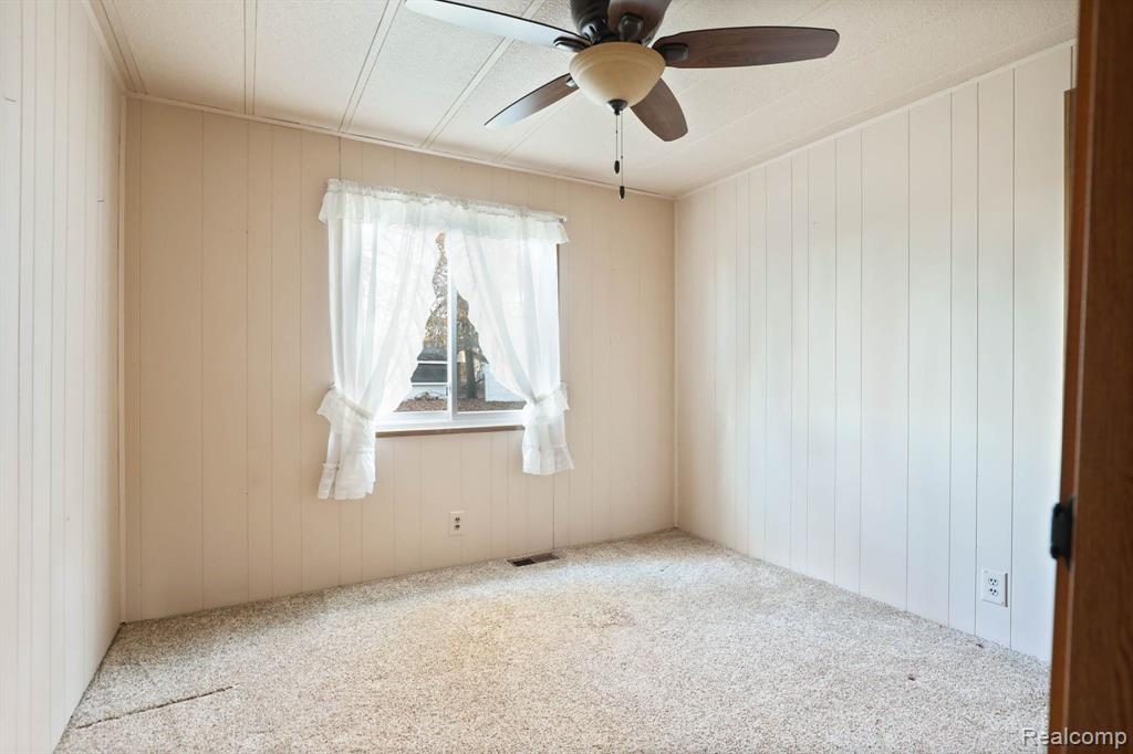 3874 S GRAHAM Road, Saginaw, MI 48609 — Photo 32