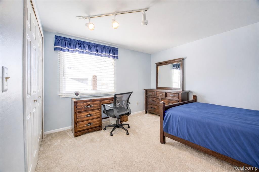 42134 Waterfall Road, Northville, MI 48168 — Photo 31