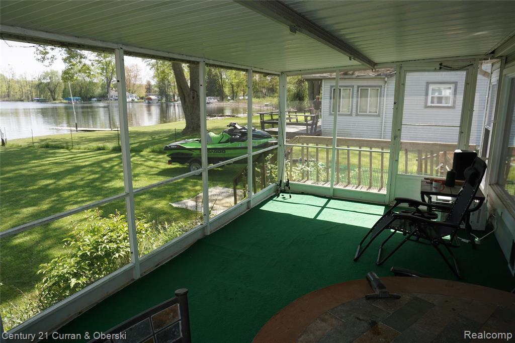 11853 Patterson Lake Dr, Pinckney, MI 48169 — Photo 5