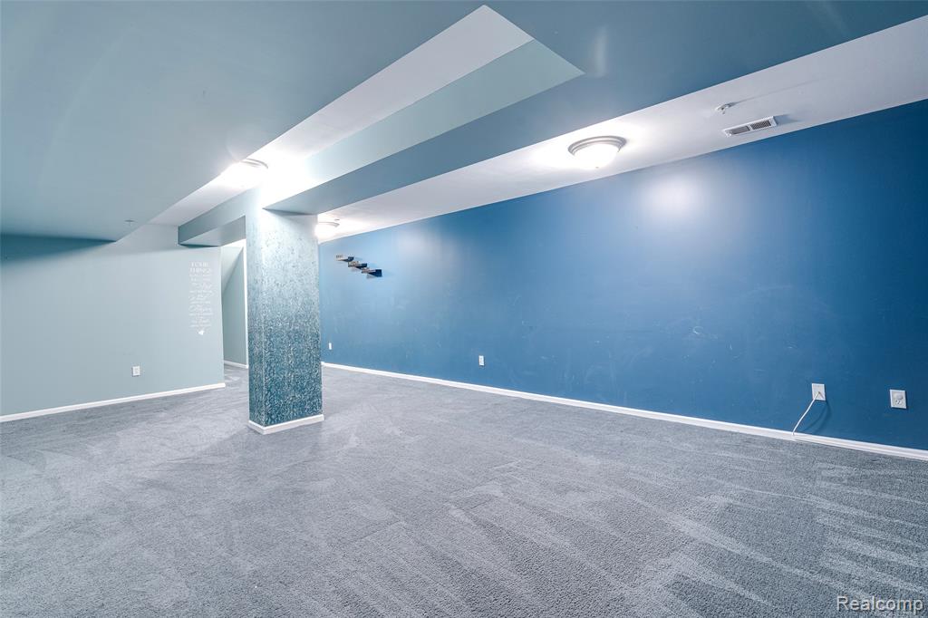 31204 Alexa Drive, Commerce Twp, MI 48390 — Photo 36