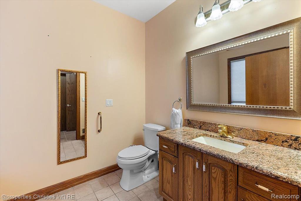 41194 MARKSWAY, Sterling Heights, MI 48314 — Photo 46
