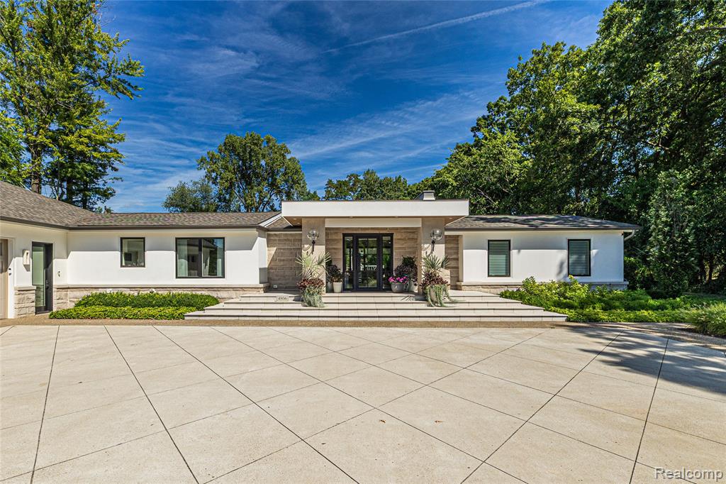 4806 Walnut Lake Road, Bloomfield Hills, MI 48301 — Photo 49