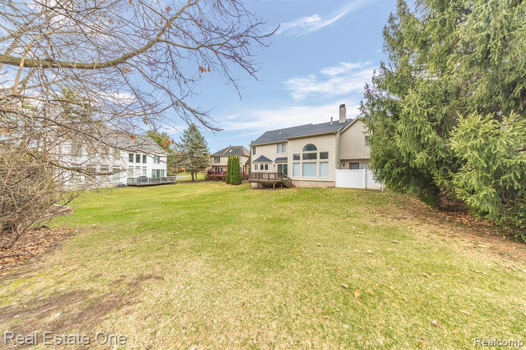 6246 Lindsay Court, West Bloomfield, MI 48324 — Photo 51