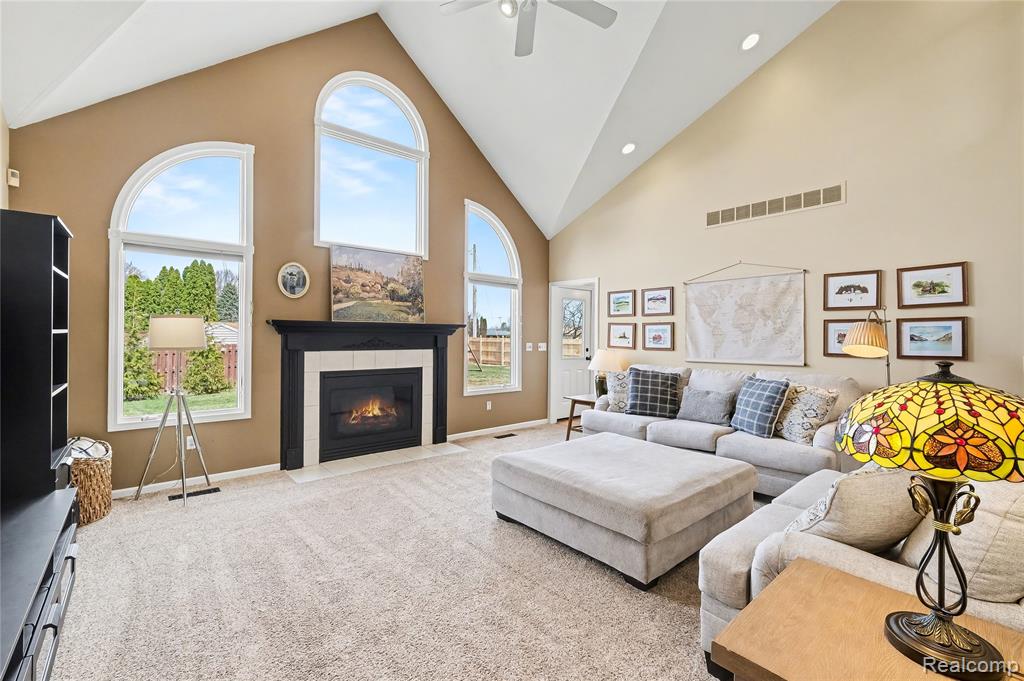 5143 Territorial Road, Grand Blanc, MI 48439 — Photo 2