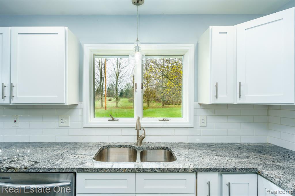 735 Columbiaville Road, Columbiaville, MI 48421 — Photo 8