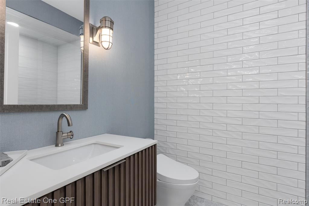 46 Evergreen Drive, 1, Harrison Township, MI — Photo 36