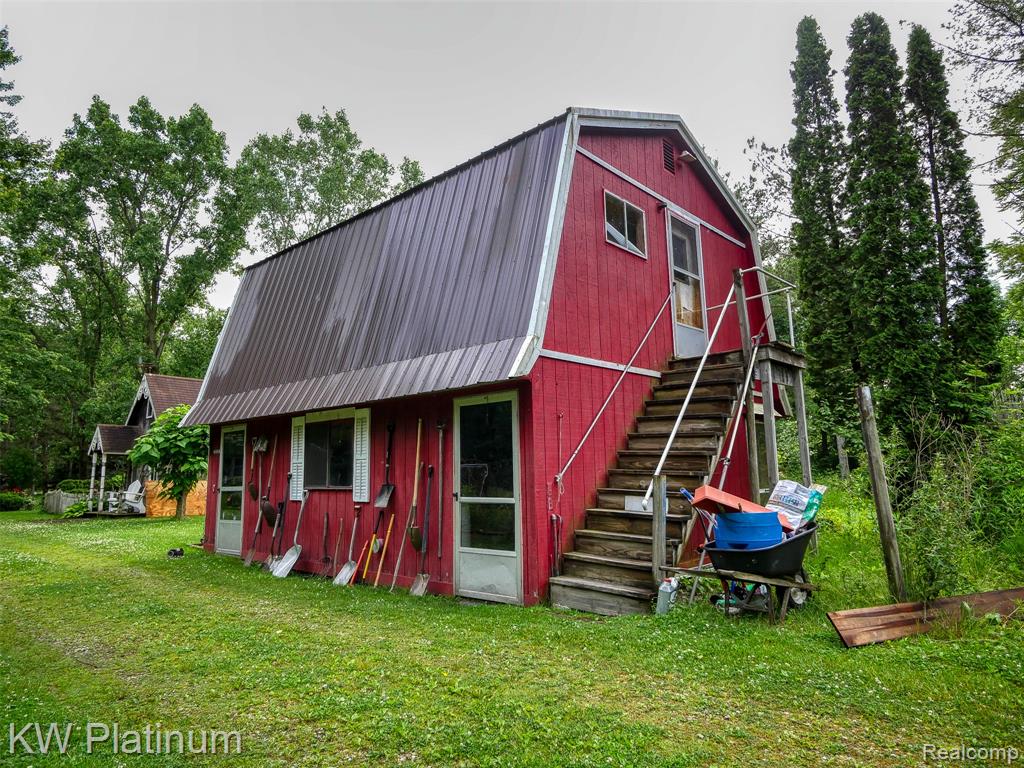 6636 Broadbridge Road, Cottrellville, MI — Photo 19