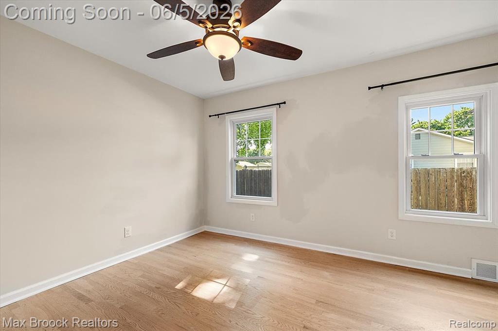 6431 Prairie Lawn, Waterford, MI 48329 — Photo 24