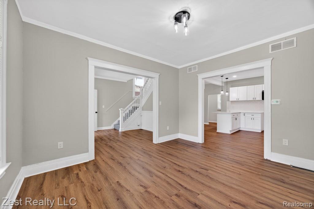 2525 Bewick Street, Detroit, MI 48214 — Photo 9