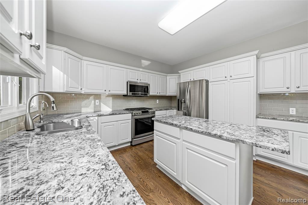 4659 Camelina Street, Commerce Twp, MI 48382 — Photo 26