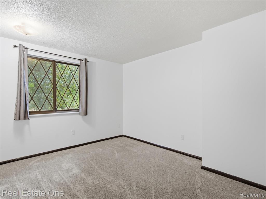 3206 Allen Road, Ortonville, MI 48462 — Photo 38