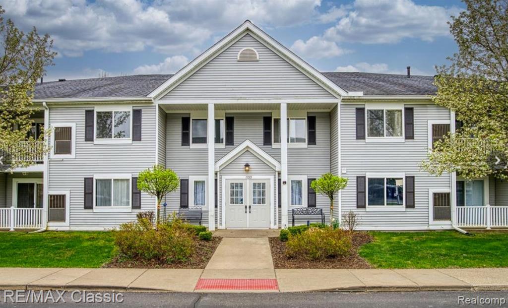 1155 S Lake Drive, 57, Novi, MI 48377