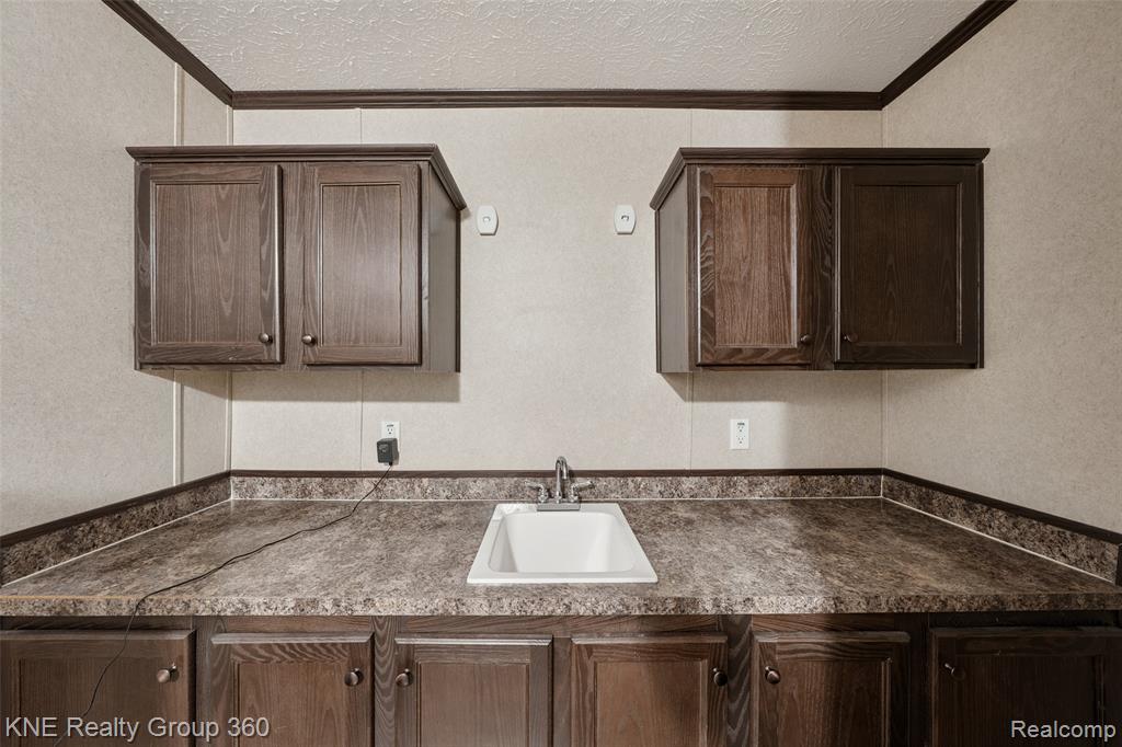 5790 Comanche Lane, Howell, MI 48843 — Photo 25