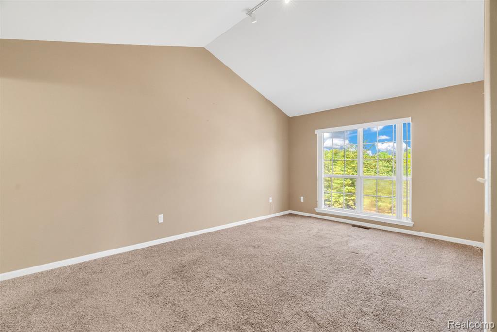 16901 Carriage Way, Northville, MI — Photo 24