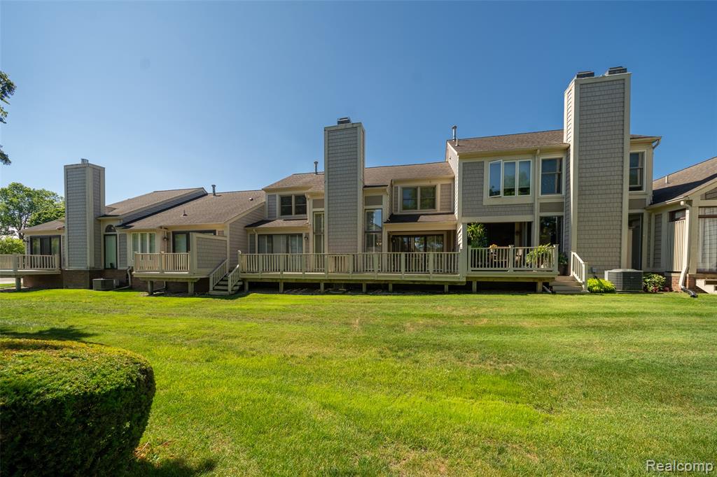 881 Tartan Trail, Bloomfield Hills, MI 48304 — Photo 33