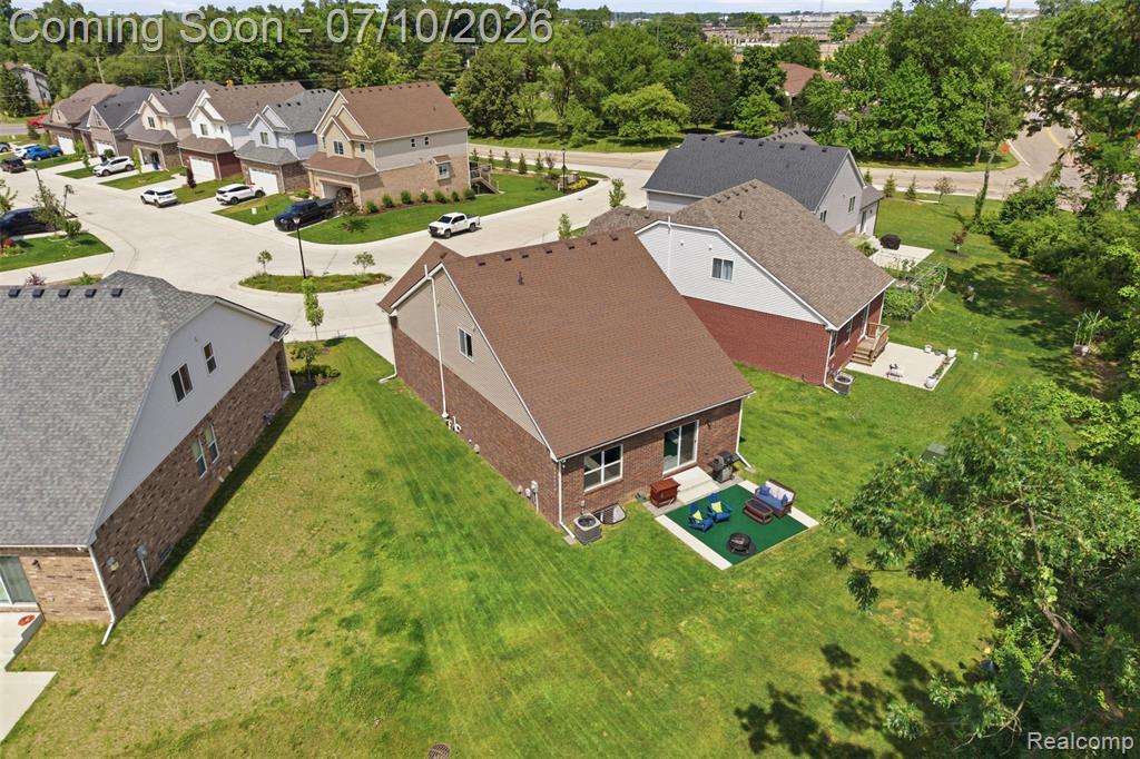 11789 Hines Place Drive, Livonia, MI 48150 — Photo 43