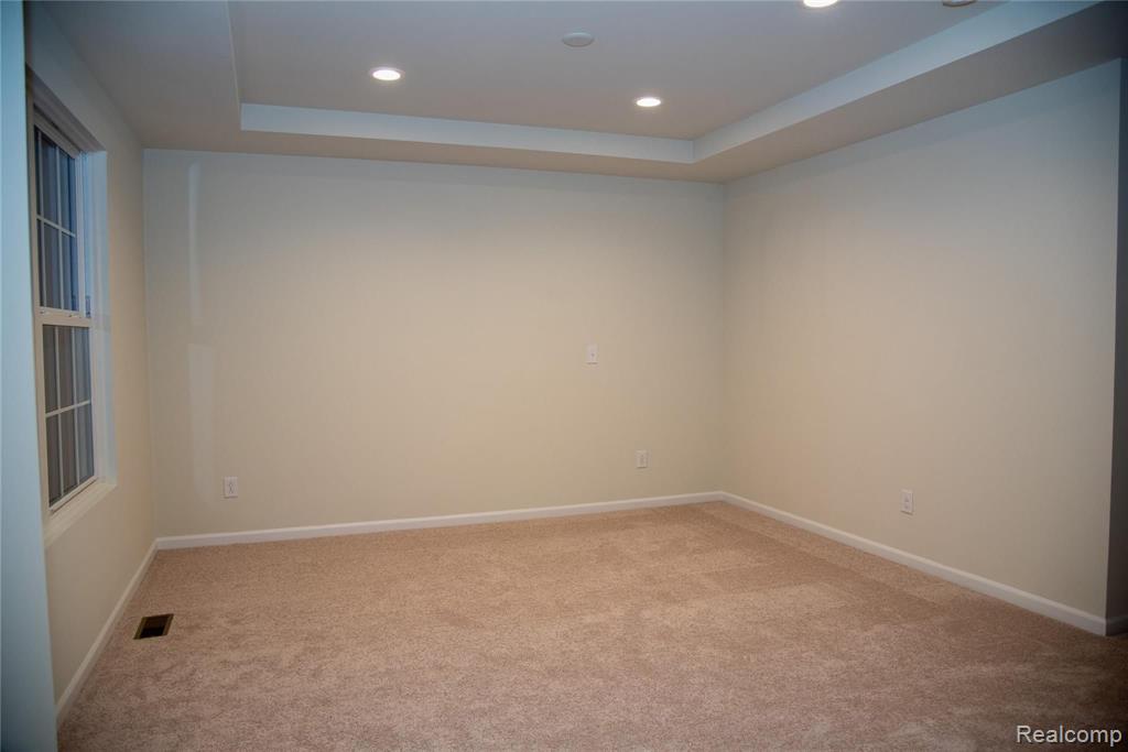 43591 CHANCELLOR LANE, Novi, MI — Photo 16