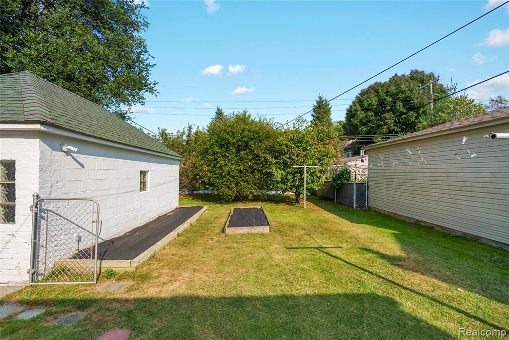 920 N Denwood Street, Dearborn, MI 48128 — Photo 26