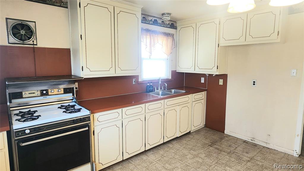18217 Hamann Street, Riverview, MI 48193 — Photo 3