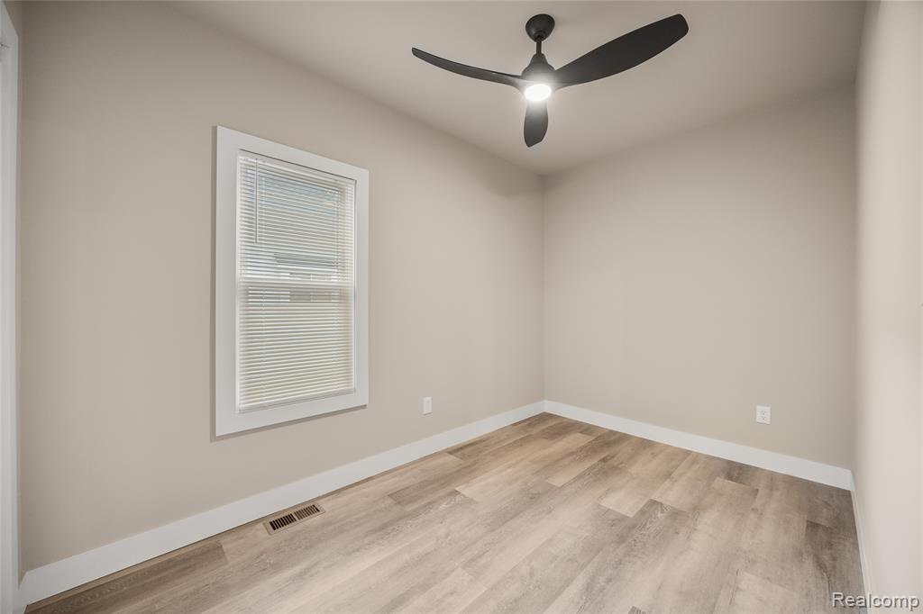94 Kendrick Street, Mount Clemens, MI 48043 — Photo 13