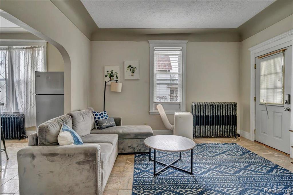 428 VINEWOOD Street, Wyandotte, MI 48192 — Photo 7