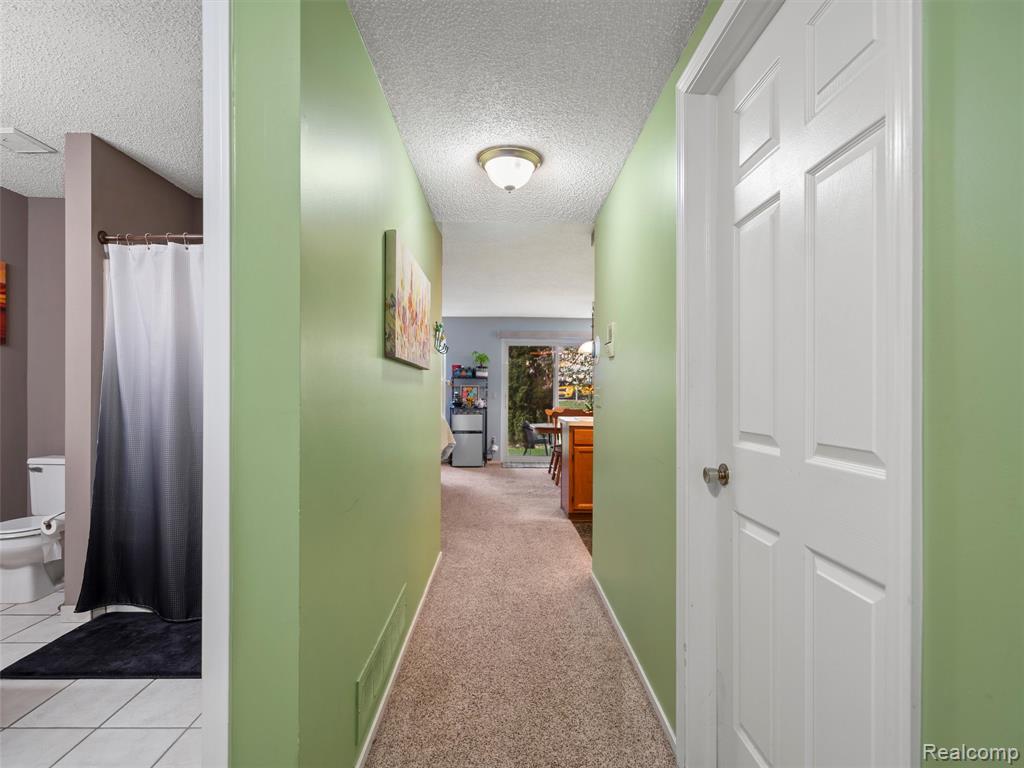 4970 Oak Hill Drive, Waterford, MI 48329 — Photo 4