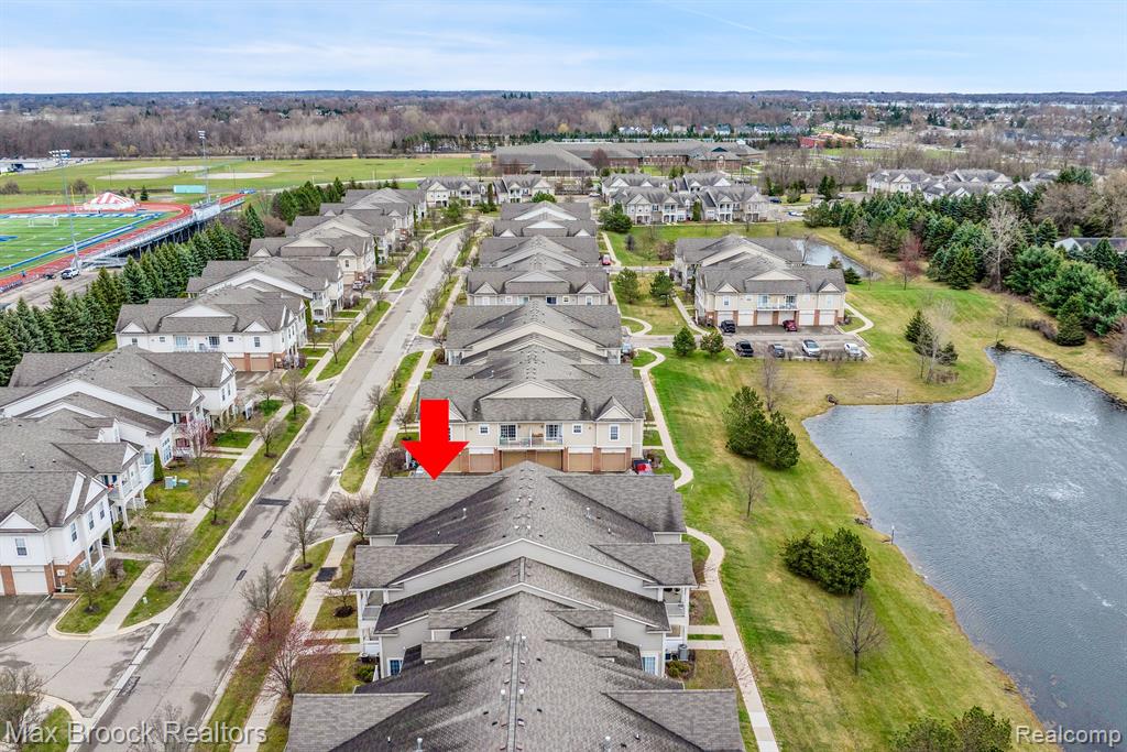 4210 ADDINGTON Drive, Commerce Twp, MI 48390 — Photo 25