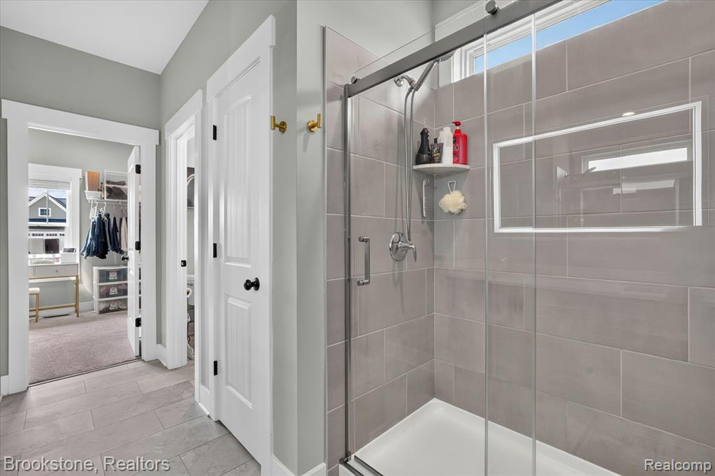 9830 Loretta Lane, South Lyon, MI 48178 — Photo 23