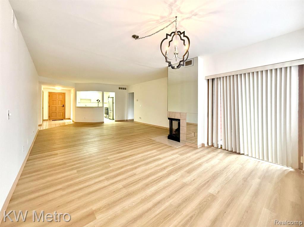 969 GREENVIEW, Rochester Hills, MI 48307 — Photo 8