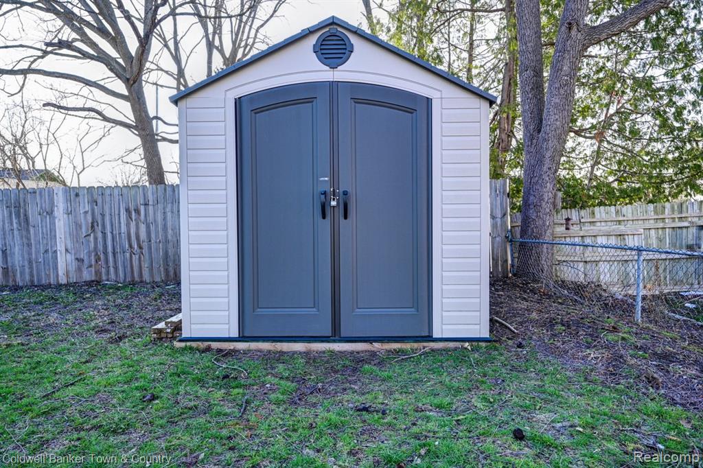 304 John Street, Holly, MI 48442 — Photo 39