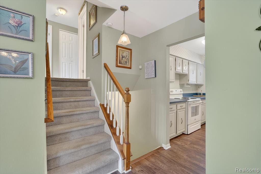 7336 Mustang Drive, Clarkston, MI — Photo 9