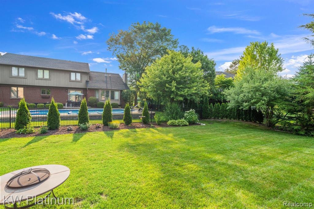 4317 Vassar Drive, Troy, MI 48085 — Photo 38