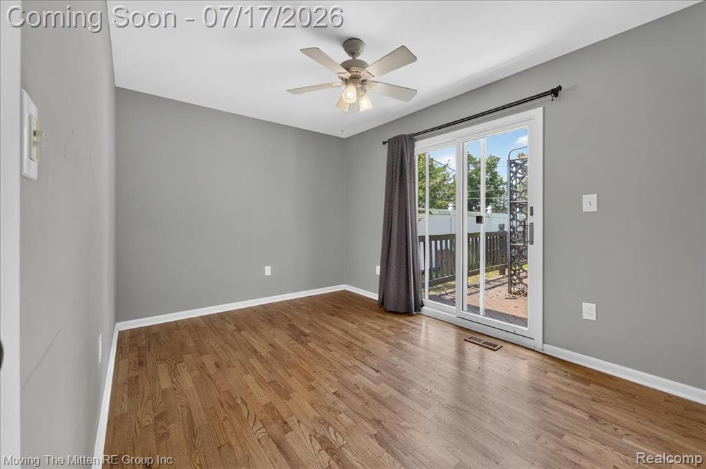 648 S Dowling Street, Westland, MI 48186 — Photo 25