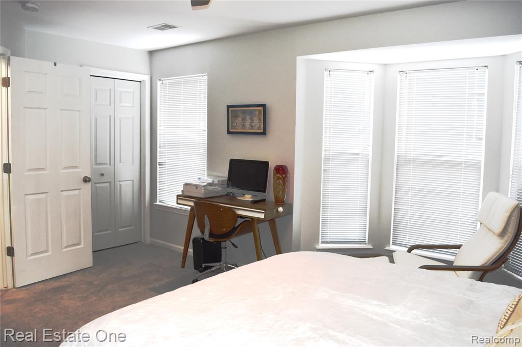 43513 Pendleton Circle, Sterling Heights, MI 48313 — Photo 14