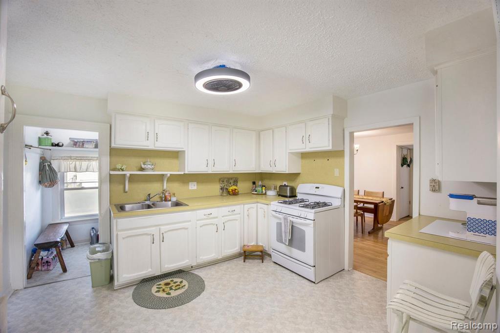 383 N BAILEY Street, Romeo, MI 48065 — Photo 13
