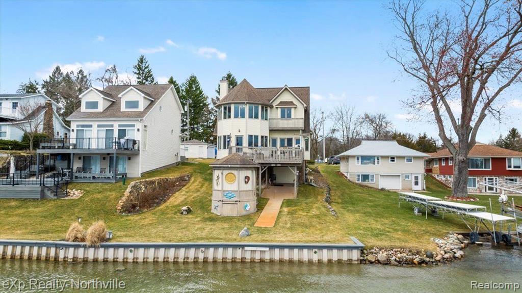 9283 FIRWOOD Road, South Lyon, MI 48178 — Photo 43
