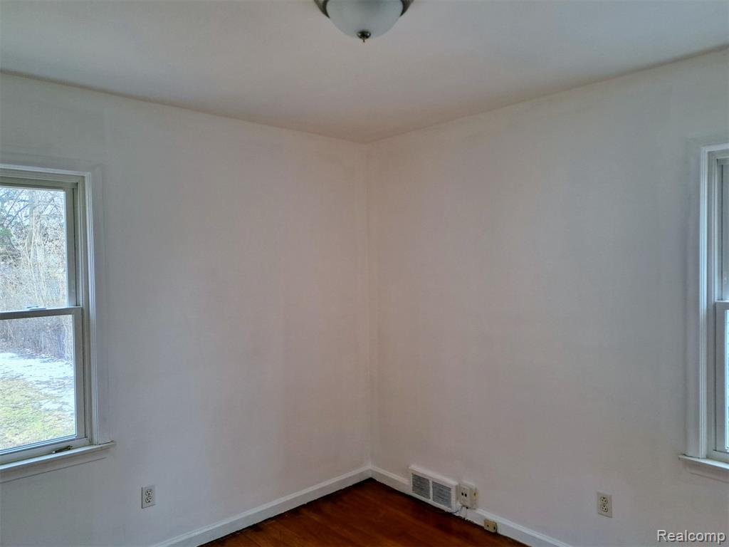 17730 Five Points Street, Redford, MI 48240 — Photo 9