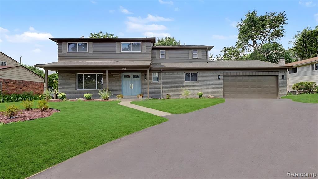 6780 Lee Crest Drive, West Bloomfield, MI — front exterior