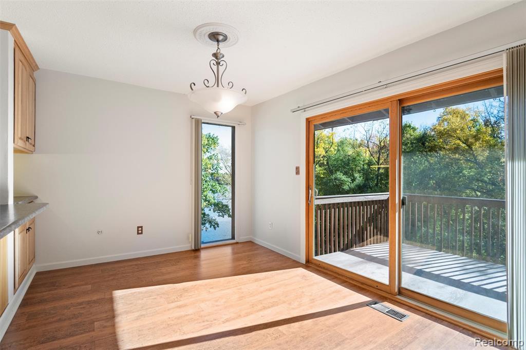1724 Grove Road, 301, Ypsilanti, MI 48198 — Photo 13