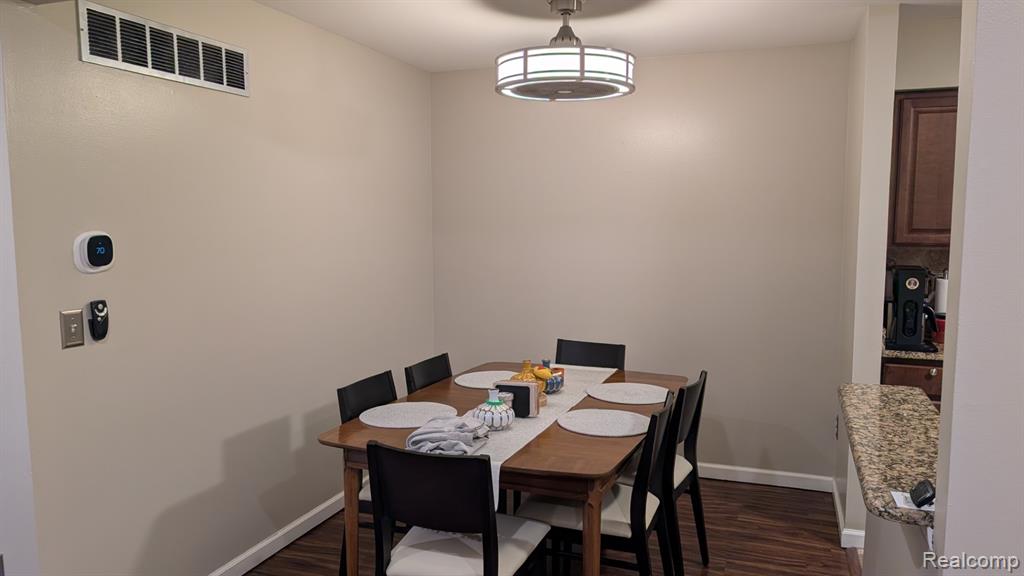 27181 Winchester Street, Brownstown, MI 48183 — Photo 10