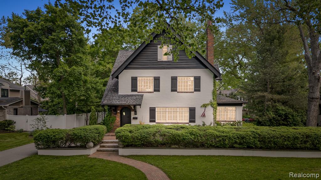 822 SUFFIELD Avenue, Birmingham, MI 48009 — Photo 41