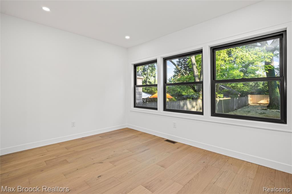 36 Woodward Heights Boulevard, Pleasant Ridge, MI — Photo 21