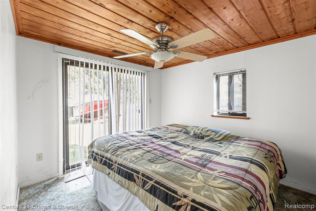 5094 Coshocton Drive, Waterford, MI, 48327