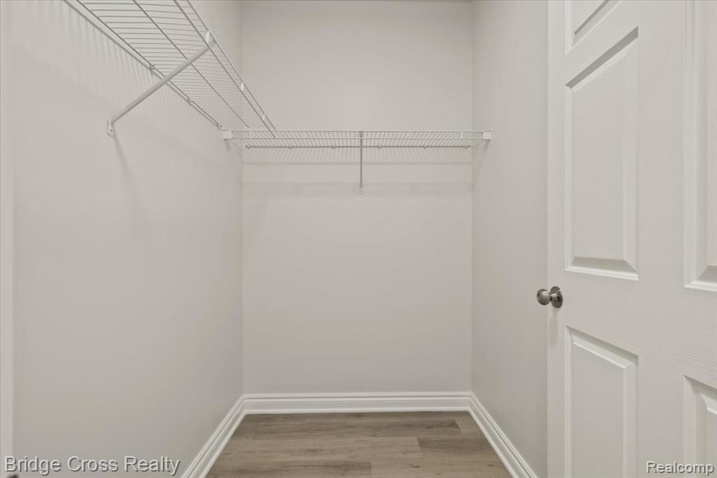 5685 Twin Oaks Drive, Sterling Heights, MI 48314 — Photo 12