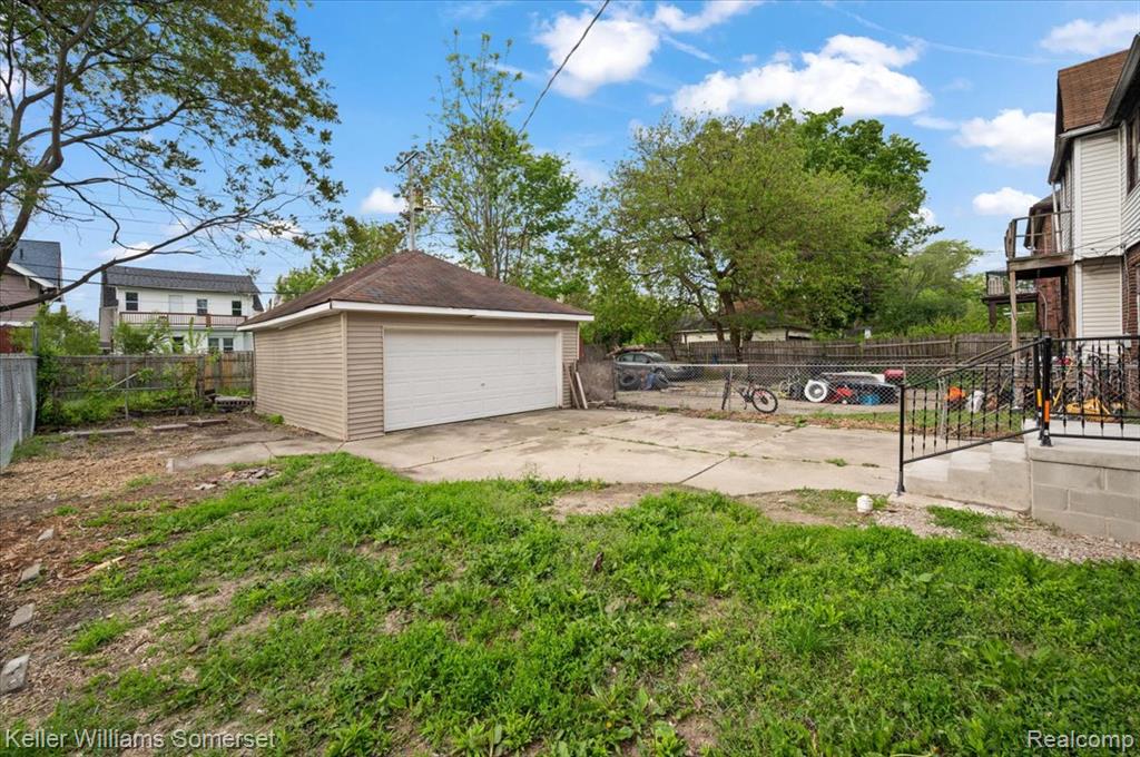 2633 Burlingame Street, Detroit, MI 48206 — Photo 6