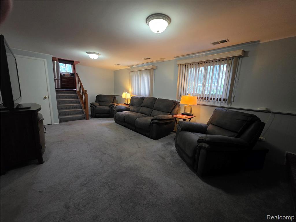 40804 Ivywood Lane, Plymouth, MI 48170 — Photo 18